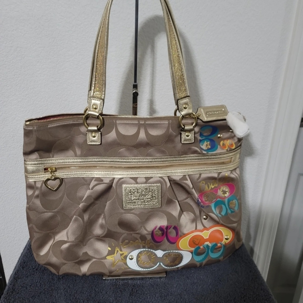 NWT Coach 20099 Poppy Glam Applique Limited Edition